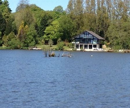 Cleveley Mere Luxury Waterside Lodges Scorton  ภายนอก รูปภาพ