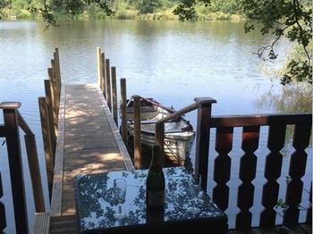 Cleveley Mere Luxury Waterside Lodges Scorton  ภายนอก รูปภาพ