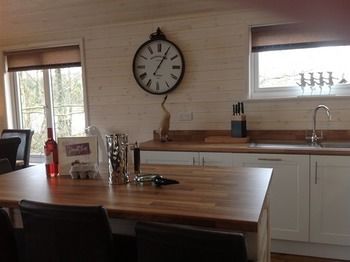 Cleveley Mere Luxury Waterside Lodges Scorton  ภายนอก รูปภาพ