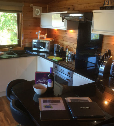 Cleveley Mere Luxury Waterside Lodges Scorton  ภายนอก รูปภาพ
